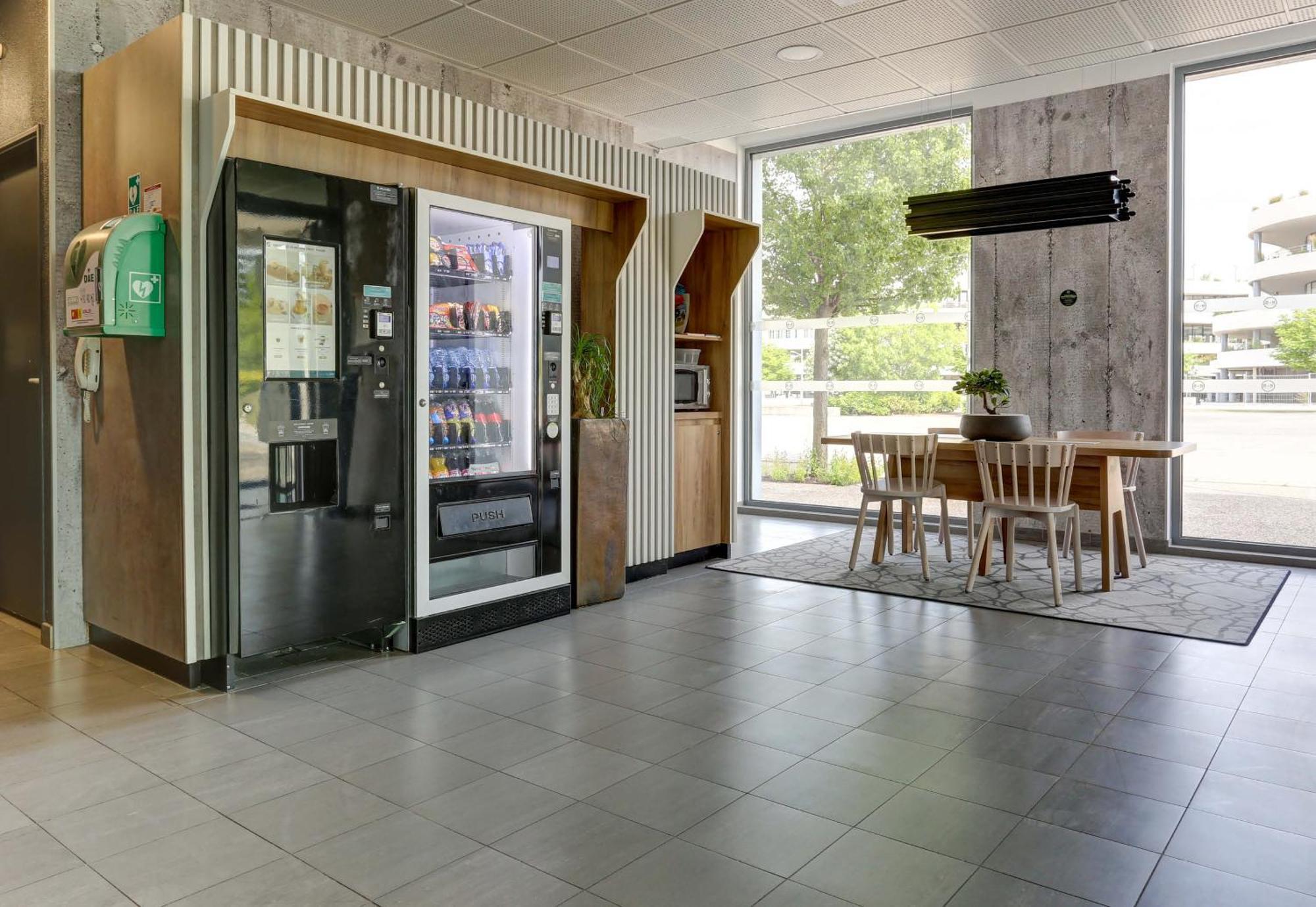 B&B Hotel Reims Bezannes Exterior photo